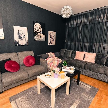 בודווה Marilyn Apartment מראה חיצוני תמונה
