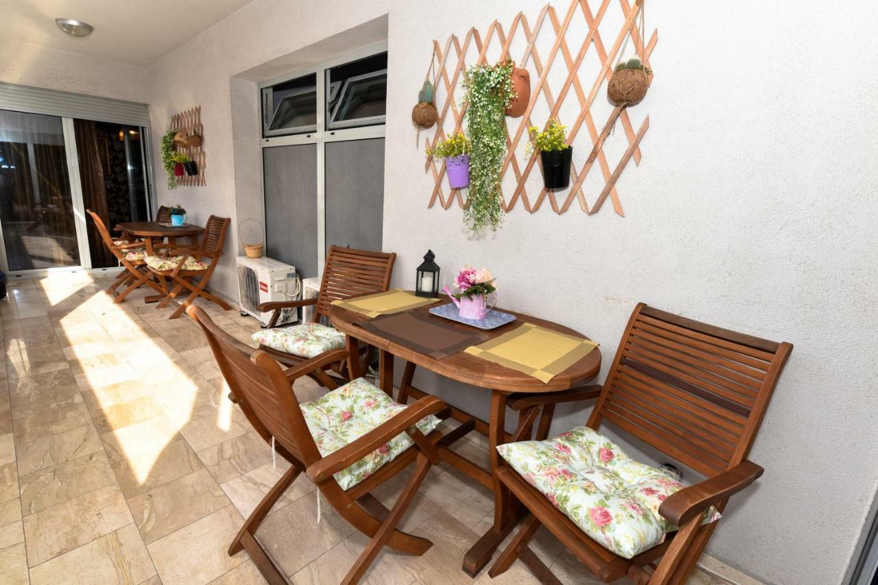 בודווה Marilyn Apartment מראה חיצוני תמונה