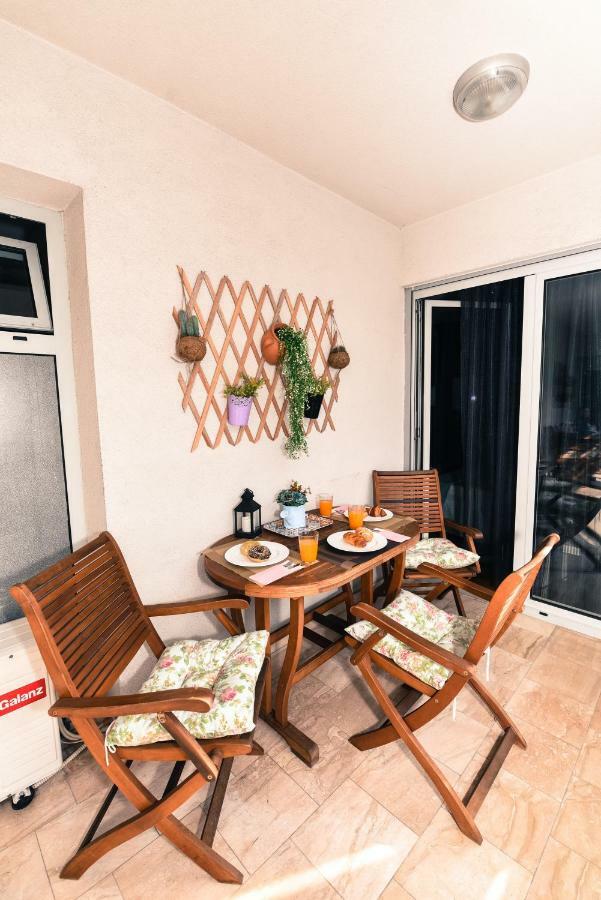 בודווה Marilyn Apartment מראה חיצוני תמונה